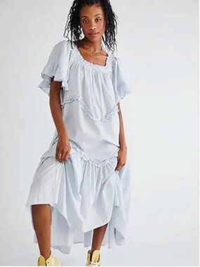 farm rio blue and white dress Off-White Flowerful Birds Midi – Swatch:#C3CBC0 Size:43 EU / 8.5 UK / 9.5 US perfect for warm days David's - The perfect